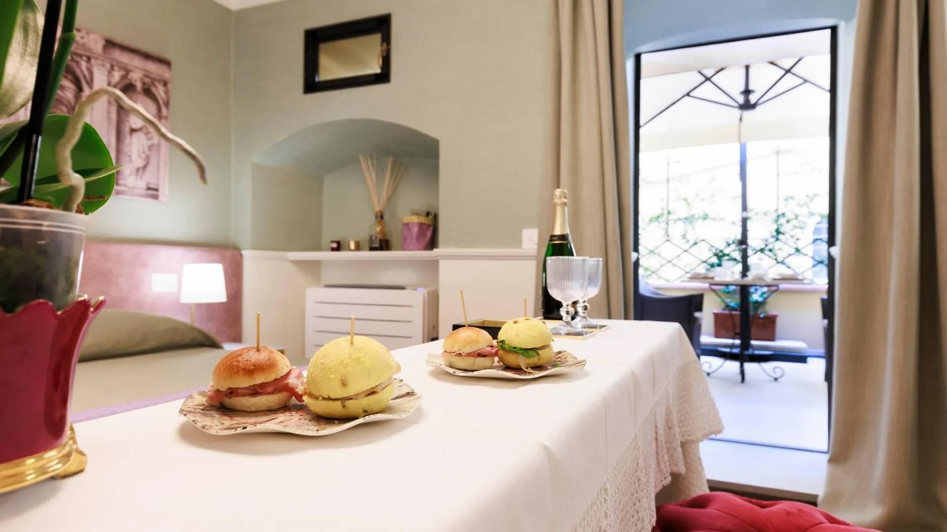 Apartment Maggio Luxury Suite Florence Italy